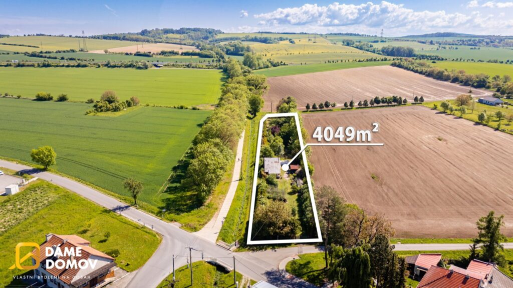 Stavební pozemek 4 049 m²